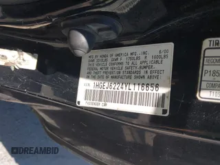 2000 Honda Civic DX z VIN 1HGEJ6224YL116656, wystawiony jako IAAI lot #42483105 z przebiegiem 265 701 mil mil oraz . Historia ofert i sprzedaży dostępna na DreamBid. Obrazek 9.