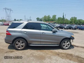 2015 Mercedes-Benz M 350 with VIN 4JGDA5HBXFA592118, listed as a IAAI auction lot 42429105 with 131,705 mi miles and . Bid and sale history available at DreamBid. Image 13.