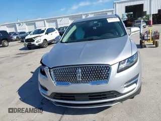 2019 Lincoln MKC Select with VIN 5LMCJ2C95KUL37381, listed as a IAAI auction lot 41892516 with 25,336 mi miles. Bid and sale history available at carsss.com. Image 12.