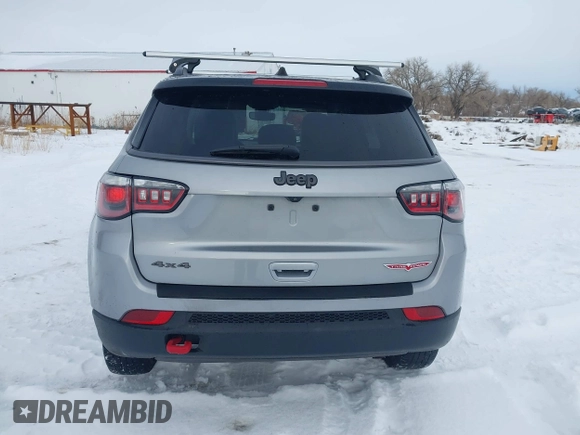 2020 Jeep Compass Trailhawk with VIN 3C4NJDDB1LT203329, listed as a IAAI auction lot 41301931 with 79,035 mi miles and . Bid and sale history available at carsss.com. Image 16.