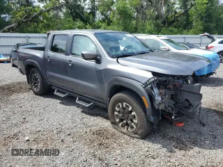 2024 Nissan Frontier SV z VIN 1N6ED1EJXRN648900, wystawiony jako Copart lot #56671275 z przebiegiem 10 471 mil mil oraz Nie do naprawy • Non repairable. Historia ofert i sprzedaży dostępna na DreamBid. Obrazek 4.