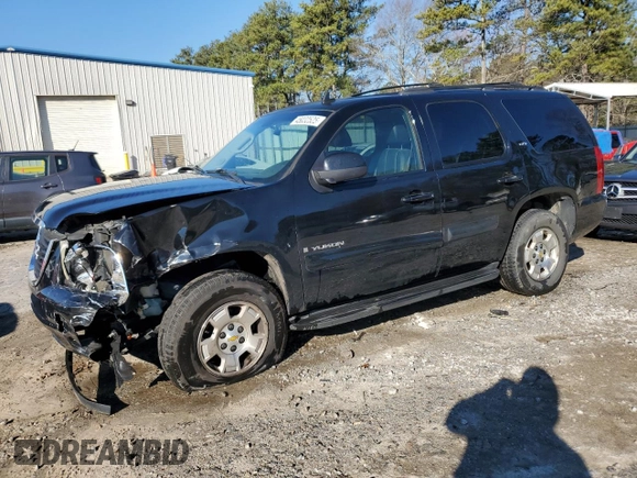 2008 GMC Yukon SLT w/4SB with VIN 1GKFC13068R184438, listed as a Copart auction lot 45032525 with 230,656 mi miles and Salvage Title. Bid and sale history available at carsss.com. Image 1.