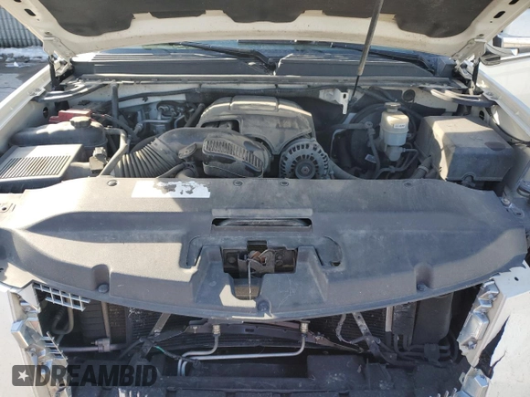 2013 Cadillac Escalade ESV Premium z VIN 1GYS4JEF6DR173775, wystawiony jako Copart lot #46567645 z przebiegiem 248 838 mil mil oraz Szkoda całkowita • Salvage title. Historia ofert i sprzedaży dostępna na DreamBid. Obrazek 13.