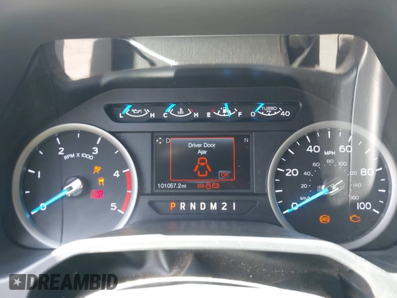 2017 Ford F-250 Lariat z VIN 1FT7W2BT9HEB28607, wystawiony jako IAAI lot #42508413 z przebiegiem 101 057 mil mil oraz . Historia ofert i sprzedaży dostępna na DreamBid. Obrazek 7.