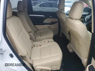 2018 Toyota Highlander SE z VIN 5TDJZRFH6JS554573, wystawiony jako Copart lot #60682225 z przebiegiem 81 373 mil mil oraz Szkoda całkowita • Salvage title. Historia ofert i sprzedaży dostępna na DreamBid. Obrazek 11.