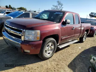 2008 Chevrolet Silverado 1500 LTZ with VIN 1GCEK19018Z152532, listed as a Copart auction lot 87527995 with 250,280 mi miles and Clean Title. Bid and sale history available at carsss.com. Image 1.