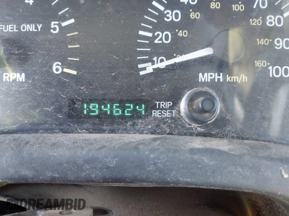 1997 Jeep Cherokee Sport with VIN 1J4FJ68S4VL592390, listed as a IAAI auction lot 41682369 with 194,624 mi miles. Bid and sale history available at carsss.com. Image 7.