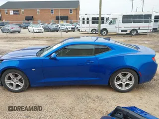 2017 Chevrolet Camaro 1LT z VIN 1G1FB1RX1H0144817, wystawiony jako IAAI lot #41609587 z przebiegiem 44 477 mil mil oraz . Historia ofert i sprzedaży dostępna na DreamBid. Obrazek 15.