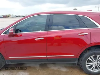 2020 Cadillac XT5 Premium Luxury FWD z VIN 1GYKNCRS8LZ228516, wystawiony jako IAAI lot #42409513 z przebiegiem 54 765 mil mil oraz . Historia ofert i sprzedaży dostępna na DreamBid. Obrazek 14.