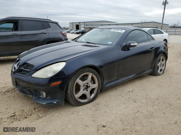 2006 Mercedes-Benz SLK-Class 3.5L with VIN WDBWK56F56F105831, listed as a Copart auction lot 88789115 with 149,421 mi miles and Salvage Title. Bid and sale history available at carsss.com. Image 1.