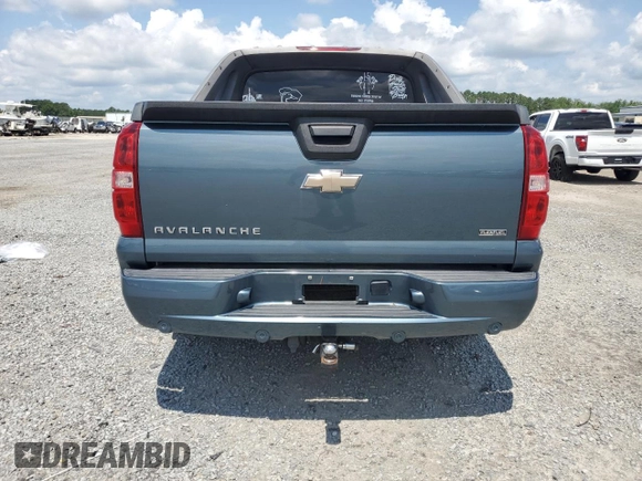 2008 Chevrolet Avalanche 3LT z VIN 3GNEC120X8G262669, wystawiony jako Copart lot #63563495 z przebiegiem 301 581 mil mil oraz Szkoda całkowita • Salvage title. Historia ofert i sprzedaży dostępna na DreamBid. Obrazek 6.