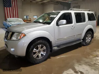 2012 Nissan Pathfinder S with VIN 5N1AR1NB6CC611370, listed as a Copart auction lot 77537124 with 111,798 mi miles and Clean Title. Bid and sale history available at carsss.com. Image 1.