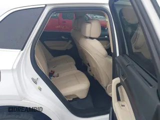 2021 Audi Q5 Premium Plus z VIN WA1BAAFY8M2077292, wystawiony jako IAAI lot #41663216 z przebiegiem 35 378 mil mil oraz . Historia ofert i sprzedaży dostępna na DreamBid. Obrazek 8.