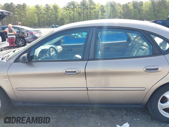 2004 Ford Taurus SES with VIN 1FAFP55SX4G186114, listed as a IAAI auction lot 41899257 with 204,110 mi miles and . Bid and sale history available at DreamBid. Image 14.
