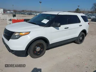 2013 Ford Police Interceptor Utility z VIN 1FM5K8ARXDGC73841, wystawiony jako IAAI lot #41794491 z przebiegiem 177 368 mil mil oraz . Historia ofert i sprzedaży dostępna na DreamBid. Obrazek 22.