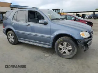 2005 Mercedes-Benz M-Class 5.0L with VIN 4JGAB75E75A541376, listed as a Copart auction lot 66738504 with 61,592 mi miles and Salvage Title. Bid and sale history available at carsss.com. Image 4.