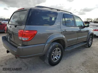 2006 Toyota Sequoia SR5 with VIN 5TDZT34A16S272775, listed as a Copart auction lot 43744605 with 170,914 mi miles and Salvage Title. Bid and sale history available at carsss.com. Image 3.