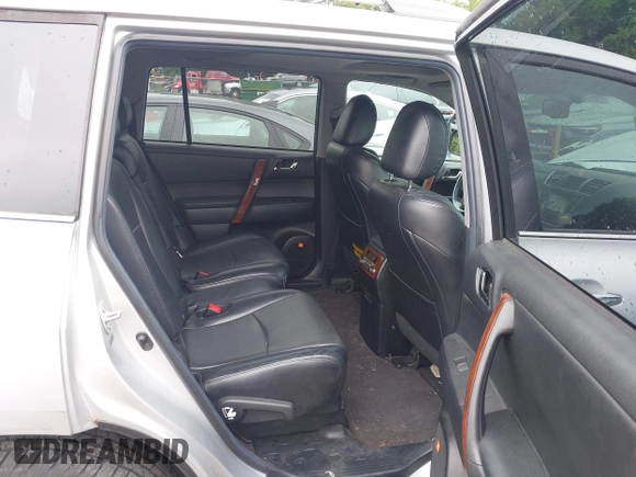 2013 Toyota Highlander Limited with VIN 5TDDK3EH2DS237488, listed as a IAAI auction lot 42672328 with 196,981 mi miles and . Bid and sale history available at DreamBid. Image 8.