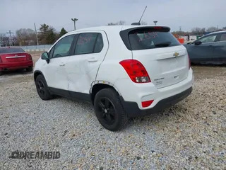 2018 Chevrolet Trax LS with VIN KL7CJNSB5JB713243, listed as a IAAI auction lot 41812654 with 92,901 mi miles. Bid and sale history available at carsss.com. Image 3.
