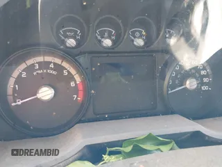 2012 Ford F-250 XL z VIN 1FT7X2A64CEC71286, wystawiony jako IAAI lot #42536742 z przebiegiem Nie podano mil oraz . Historia ofert i sprzedaży dostępna na DreamBid. Obrazek 7.