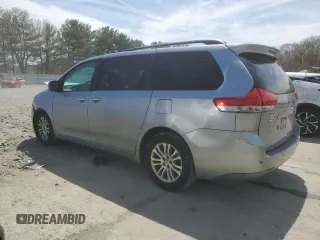 2012 Toyota Sienna XLE AAS z VIN 5TDYK3DC5CS177650, wystawiony jako Copart lot #53832525 z przebiegiem Nie podano mil oraz Szkoda całkowita • Salvage title. Historia ofert i sprzedaży dostępna na DreamBid. Obrazek 2.