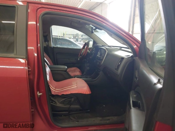 2016 Chevrolet Colorado 4WD Z71 with VIN 1GCGTDE35G1380375, listed as a IAAI auction lot 41775141 with 155,072 mi miles. Bid and sale history available at carsss.com. Image 5.