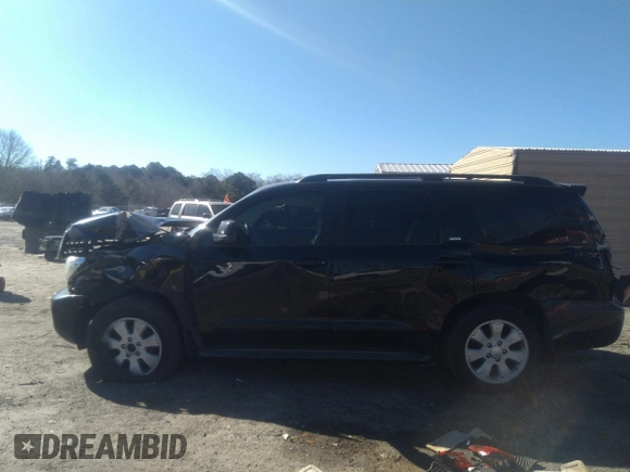 2010 Toyota Sequoia SR5 with VIN 5TDZM5G15AS001408, listed as a IAAI auction lot 41351847 with 268,240 mi miles. Bid and sale history available at carsss.com. Image 14.