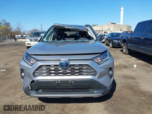 2020 Toyota RAV4 Hybrid Limited with VIN JTMD6RFV8LD005550, listed as a IAAI auction lot 41827821 with 26,073 mi miles. Bid and sale history available at carsss.com. Image 12.