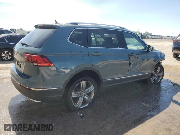 2020 Volkswagen Tiguan SE z VIN 3VV3B7AX7LM063594, wystawiony jako Copart lot #50394555 z przebiegiem 76 158 mil mil oraz Nie do naprawy • Non repairable. Historia ofert i sprzedaży dostępna na DreamBid. Obrazek 3.