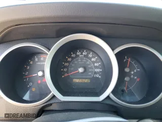 2006 Toyota 4Runner SR5 with VIN JTEBT14R668029944, listed as a Copart auction lot 47989535 with 236,212 mi miles and Clean Title. Bid and sale history available at carsss.com. Image 9.