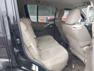 2011 Nissan Pathfinder LE with VIN 5N1AR1NN5BC634583, listed as a IAAI auction lot 41927831 with 317,287 mi miles. Bid and sale history available at carsss.com. Image 8.