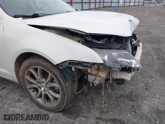 2011 Ford Fusion SE with VIN 3FAHP0HA2BR308274, listed as a IAAI auction lot 41519196 with 96,432 mi miles. Bid and sale history available at carsss.com. Image 13.