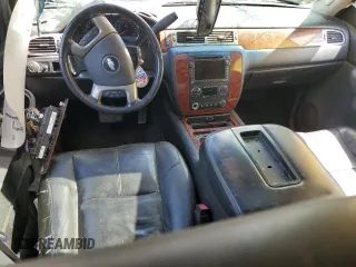 2007 Chevrolet Tahoe LT with VIN 1GNFC13017R293553, listed as a Copart auction lot 65418445 with 267,110 mi miles and Salvage title. Bid and sale history available at DreamBid. Image 8.