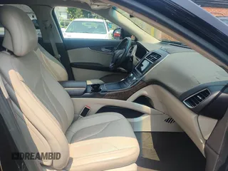 2016 Lincoln MKX Reserve z VIN 2LMTJ8LRXGBL60419, wystawiony jako Copart lot #59729465 z przebiegiem 128 657 mil mil oraz Czysty tytuł • Clean title. Historia ofert i sprzedaży dostępna na DreamBid. Obrazek 5.