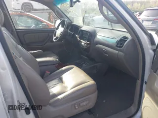 2007 Toyota Sequoia Limited with VIN 5TDBT48A87S286840, listed as a IAAI auction lot 42100819 with 304,590 mi miles and . Bid and sale history available at DreamBid. Image 5.