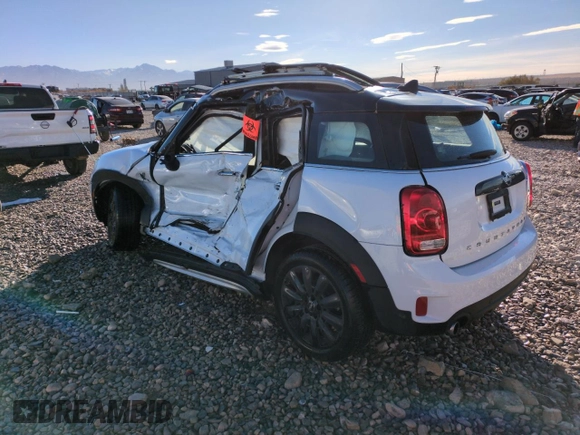 2020 MINI Countryman Oxford Edition with VIN WMZYW3C08L3M26925, listed as a Copart auction lot 81140074 with 0 mi miles and Salvage Title. Bid and sale history available at carsss.com. Image 2.