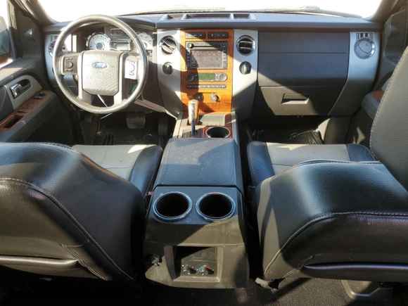 2007 Ford Expedition Max Eddie Bauer with VIN 1FMFK18547LA91675, listed as a Copart auction lot 46532425 with 232,784 mi miles and Salvage Title. Bid and sale history available at DreamBid. Image 8.