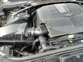 2019 Land Rover Range Rover Sport SE with VIN SALWG2RV8KA414987, listed as a Copart auction lot 69483525 with 52,229 mi miles and Clean title. Bid and sale history available at DreamBid. Image 14.