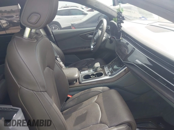 2021 Audi Q8 Prestige z VIN WA1CVBF11MD022043, wystawiony jako IAAI lot #41948487 z przebiegiem 35 738 mil mil oraz . Historia ofert i sprzedaży dostępna na DreamBid. Obrazek 5.
