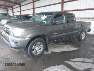2014 Toyota Tacoma with VIN 3TMMU4FN4EM072128, listed as a IAAI auction lot 42479725 with 287,877 mi miles and . Bid and sale history available at DreamBid. Image 17.