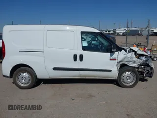2022 Ram ProMaster City Cargo Tradesman z VIN ZFBHRFAB7N6Y29442, wystawiony jako IAAI lot #42306750 z przebiegiem 89 057 mil mil oraz . Historia ofert i sprzedaży dostępna na DreamBid. Obrazek 13.