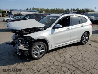 2021 BMW X1 xDrive28i with VIN WBXJG9C09M5U01462, listed as a Copart auction lot 53625325 with 0 mi miles and Salvage Title. Bid and sale history available at carsss.com. Image 1.