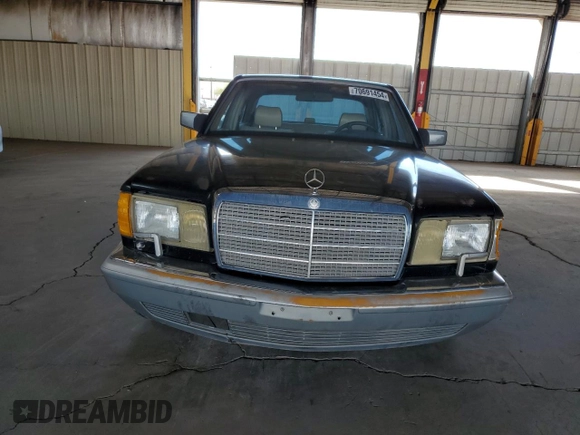 1986 Mercedes-Benz 560 with VIN WDBCA39D7GA259749, listed as a Copart auction lot 70691454 with 186,131 mi miles and Clean Title. Bid and sale history available at DreamBid. Image 5.