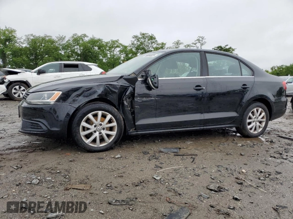 2013 Volkswagen Jetta SE with VIN 3VWDP7AJ4DM425976, listed as a Copart auction lot 58095525 with 77,395 mi miles and Salvage title. Bid and sale history available at DreamBid. Image 1.