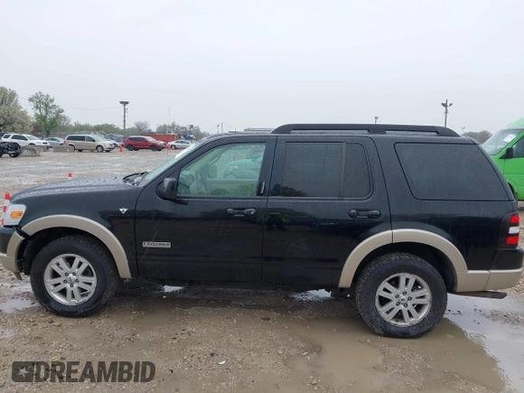 2008 Ford Explorer Eddie Bauer z VIN 1FMEU74898UA65738, wystawiony jako IAAI lot #42128794 z przebiegiem 191 042 mil mil oraz . Historia ofert i sprzedaży dostępna na DreamBid. Obrazek 14.