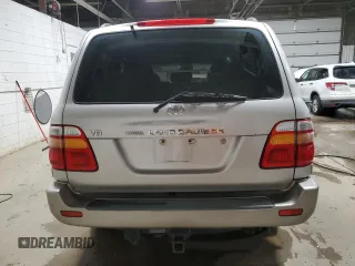 2000 Toyota Land Cruiser with VIN JT3HT05JXY0093444, listed as a Copart auction lot 86171724 with 273,194 mi miles and Salvage Title. Bid and sale history available at carsss.com. Image 6.