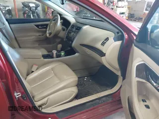 2014 Nissan Altima S with VIN 1N4AL3AP5EC270412, listed as a IAAI auction lot 41762094 with 181,907 mi miles and . Bid and sale history available at DreamBid. Image 5.
