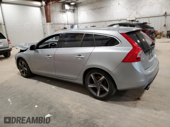 2015 Volvo V60 with VIN YV1902SG5F1210166, listed as a Copart auction lot 52084915 with 106,808 mi miles and Clean title. Bid and sale history available at DreamBid. Image 2.