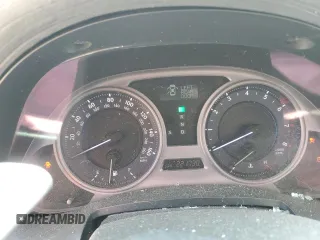 2006 Lexus IS 250 z VIN JTHCK262362000422, wystawiony jako Copart lot #50552415 z przebiegiem 221 730 mil mil oraz Szkoda całkowita • Salvage title. Historia ofert i sprzedaży dostępna na DreamBid. Obrazek 9.