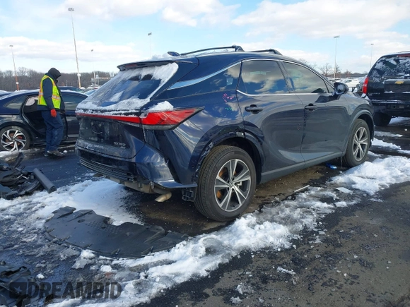 2024 Lexus RX 350 z VIN 2T2BAMCA9RC041002, wystawiony jako IAAI lot #41360795 z przebiegiem 23 908 mil mil oraz . Historia ofert i sprzedaży dostępna na DreamBid. Obrazek 4.